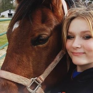 Meet your Posher, Eva